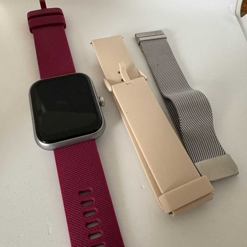 Smartwatch with Interchangeable Bands - Pink, Cream, Silver